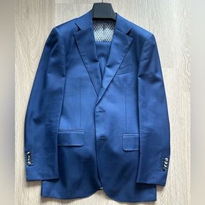 Gently Used Mid-Blue Havana Flap Style Full Canvas Custom Suitsupply Suit (38R)